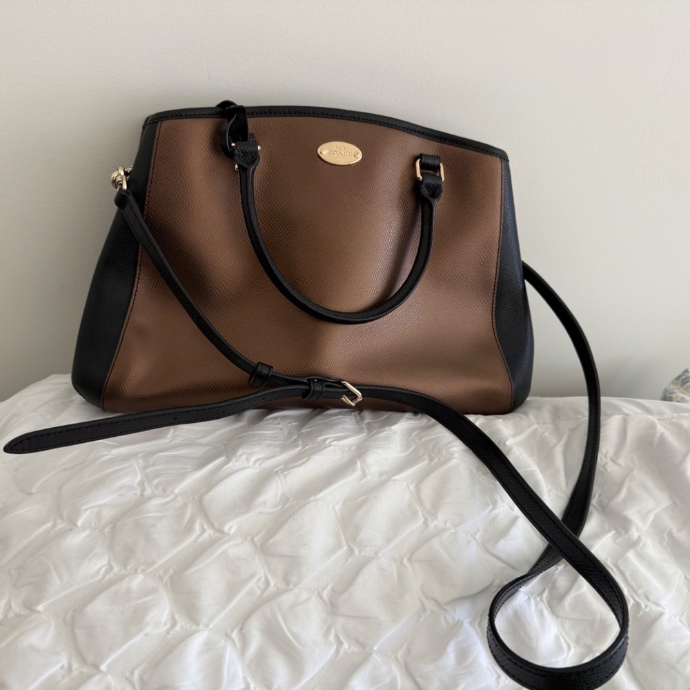 Coach Handbag - Picture 2 of 9